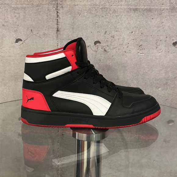 PUMA High Tops - Like New - Picture 2 of 6